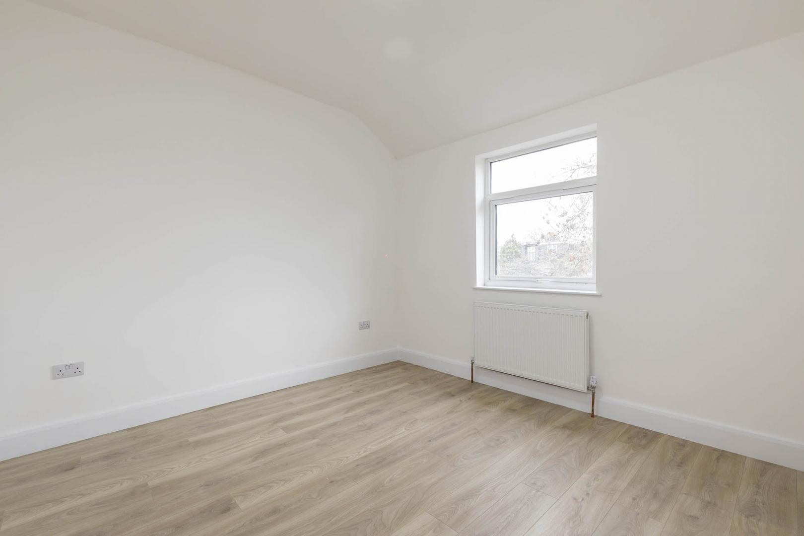 Recently Refurbished Apartment Headstone Road, Harrow-on-the-Hill